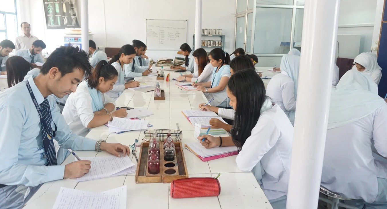 Dolphin (PG) Institute of Biomedical & Natural Sciences